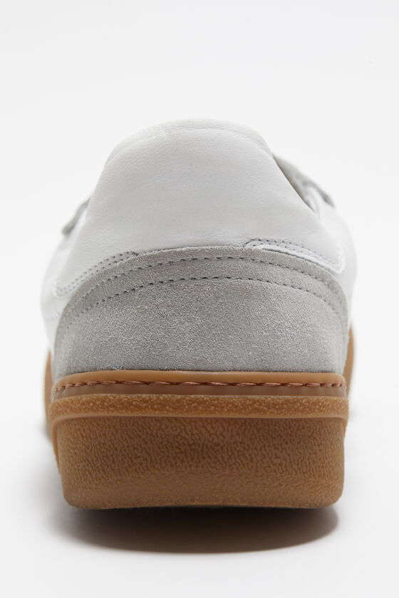 (image for) Intuitive Lace-up sneakers